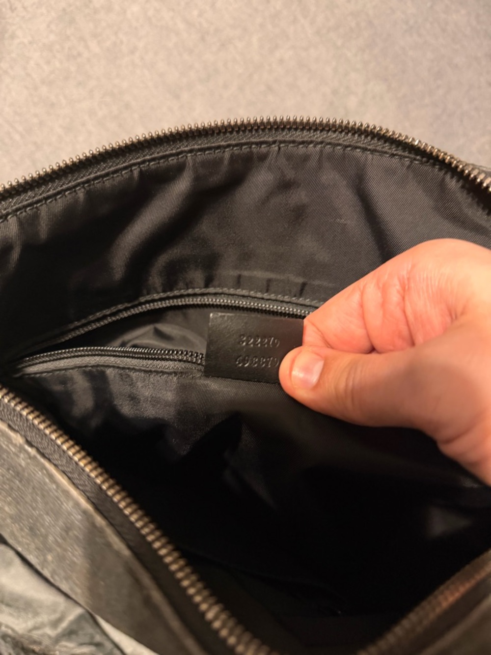 Gucci Black Monogram Messenger Shoulder Bag - Picture 14 of 15